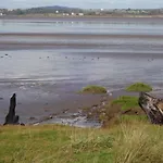 Ryans Retreat, On Solway Perfect For A Break When Walking Hadrians With A Hot Tub Bowness-on-Solway
