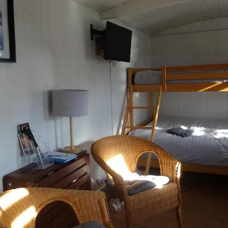 Shepherds Hut, Ryans Retreat, * Bowness-on-Solway