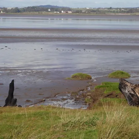 Ryans Retreat, On Solway Perfect For A Break When Walking Hadrians With A Hot Tub Bowness-on-Solway